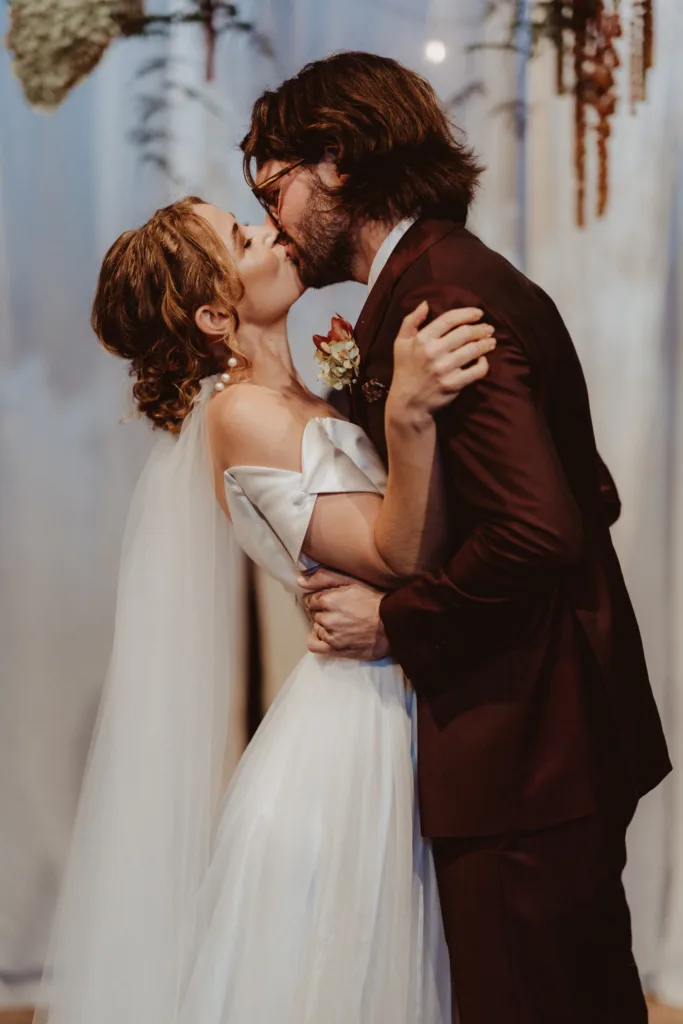 bruidskapsel opgestoken